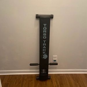 Abdominal exercise machine